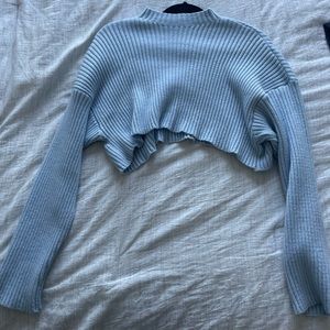 Zara light blue cropped sweater